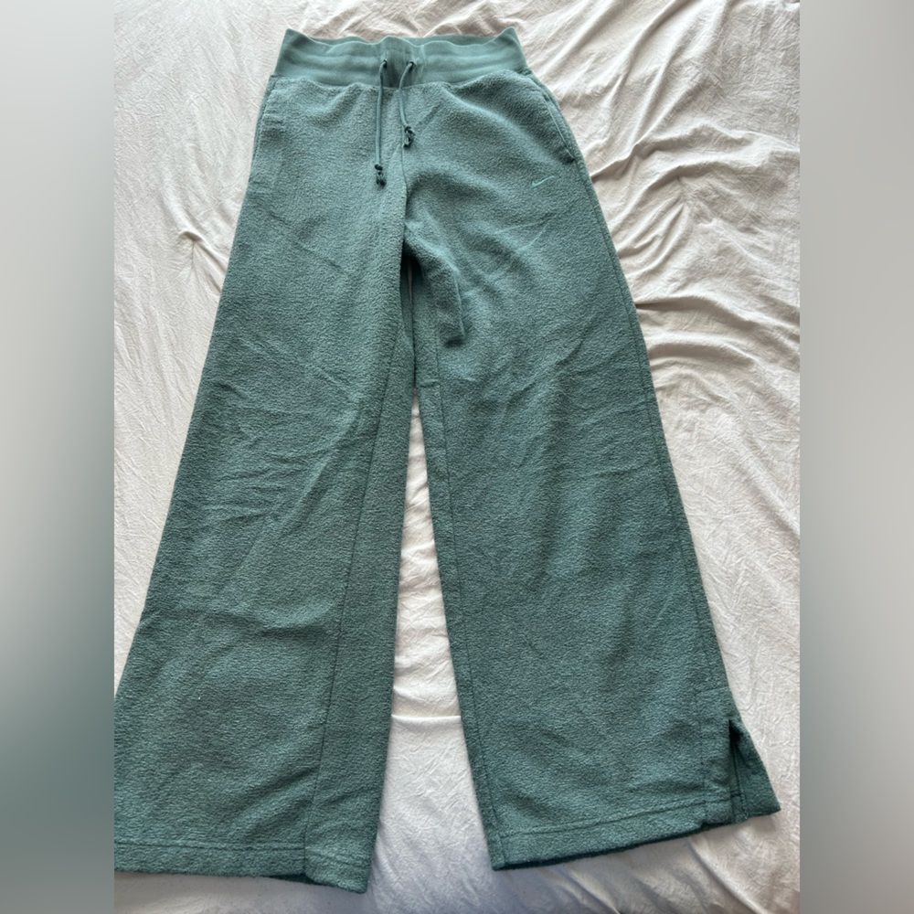 Nike Green Sweatpants
